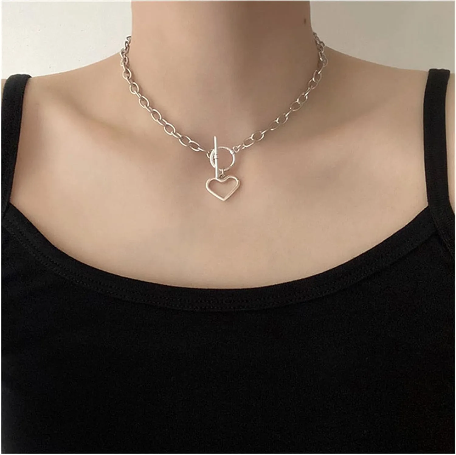 Andelaisi Heart Toggle Necklaces Choker Chunky Link Necklace Heart Pendant Necklace Chain Toggle Bar Clasp Chain Necklace Punk Goth Chain Necklaces for Women