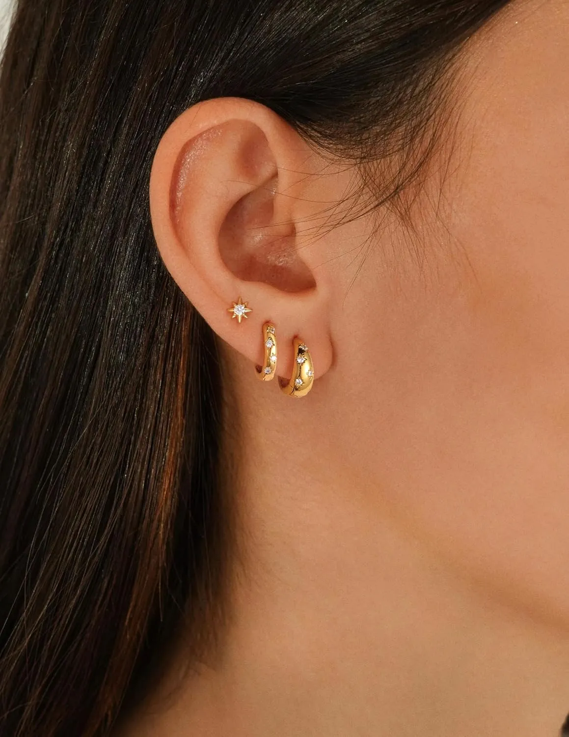 Gold/Silver Earrings for Women Dainty 14k Gold Plated Lightweight Huggie Hoop Earrings Set Trendy Gold/Silver Earring Small Hoop Earrings for Women Jewelry Gifts