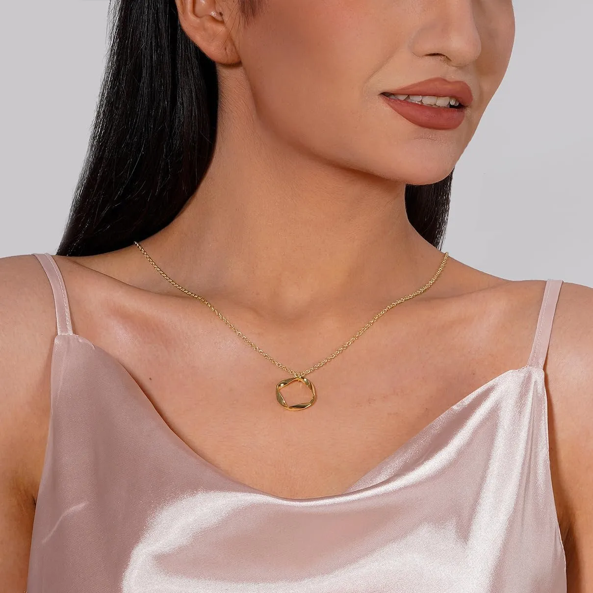 Layered Gold Necklaces for Women, Stackable 14K Gold Plated Necklace, Dainty Cross/Circle/Heart Pendant layered Necklace, Adjustable Dainty Gold/Silver Necklace Jewelry Set for Women