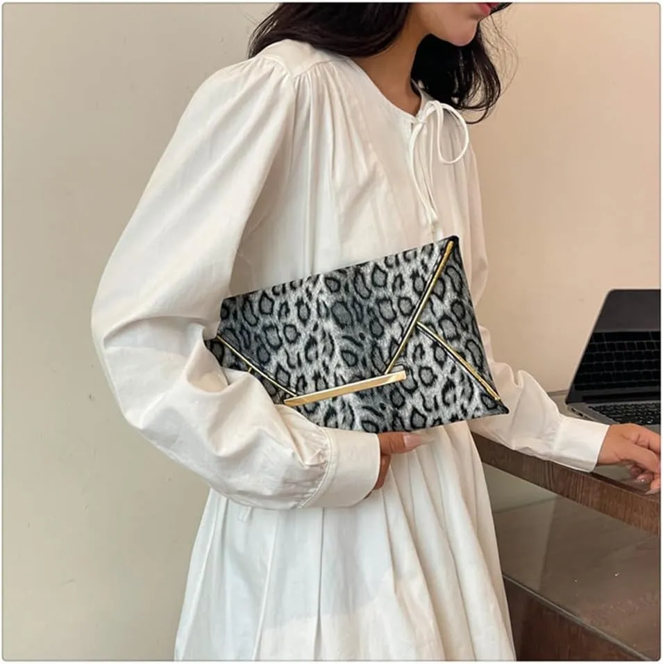 Leopard Print Envelope Clutch Purses for Women Cheetah Print Evening Handbag Wedding Party Square Clutch Bag