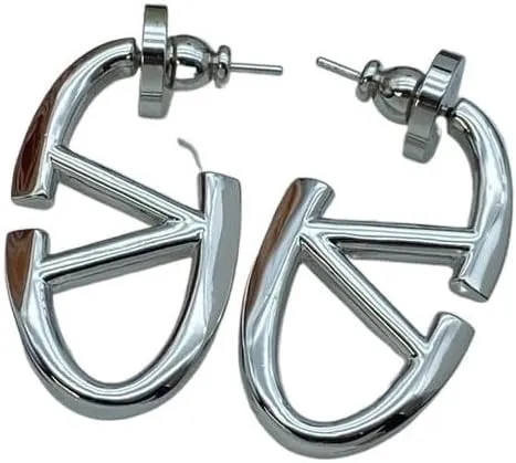 Luxurious V-shaped geometric earrings, fashionable letter V earrings, personalized plain hoop women's versatile geometric earrings fashion jewelry