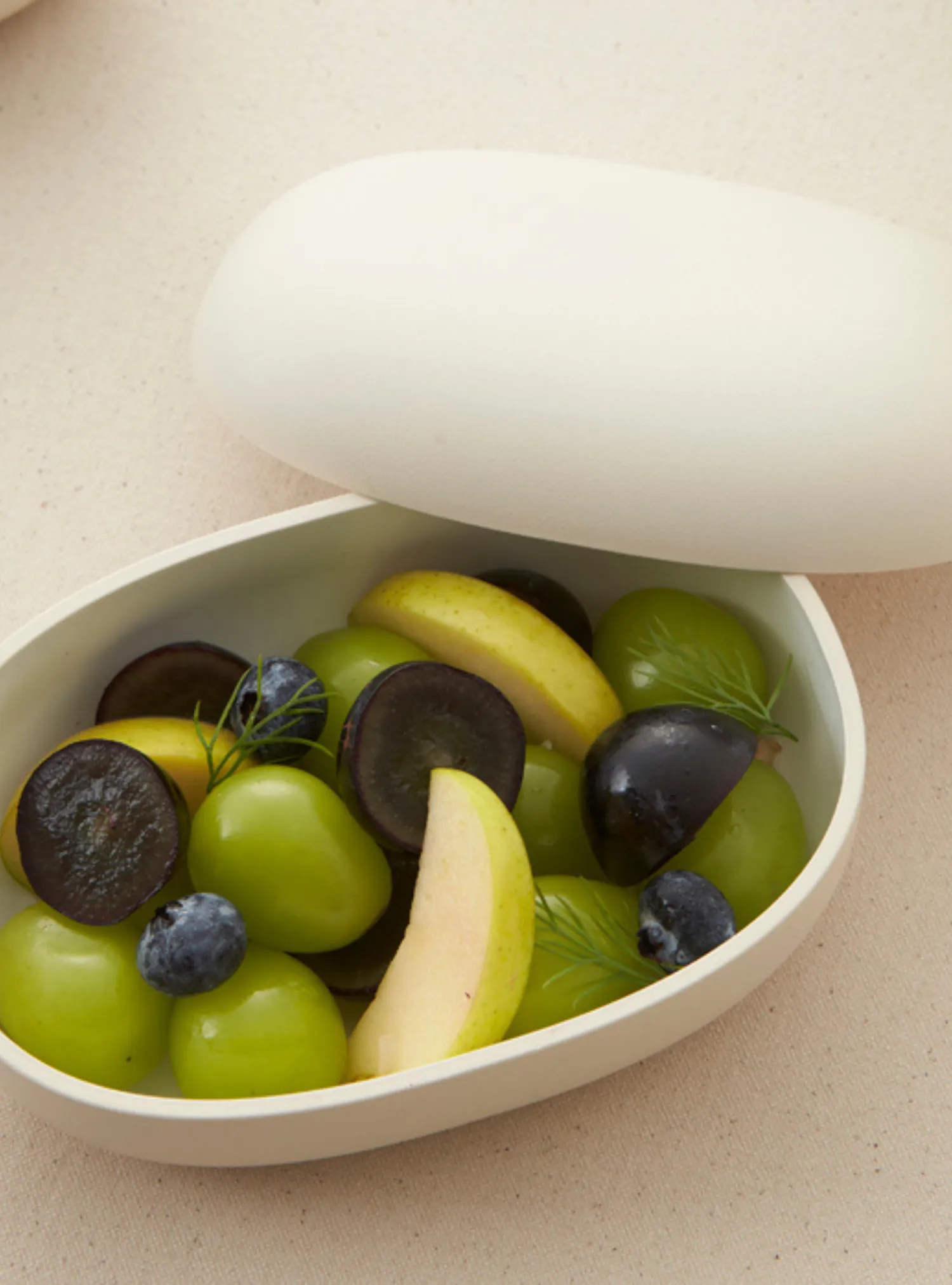 Takenaka Bento Box Pebble (White Eggshell)