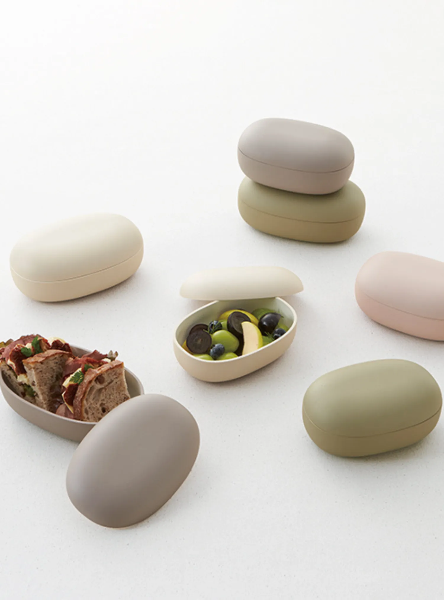 Takenaka Bento Box Pebble (White Eggshell)