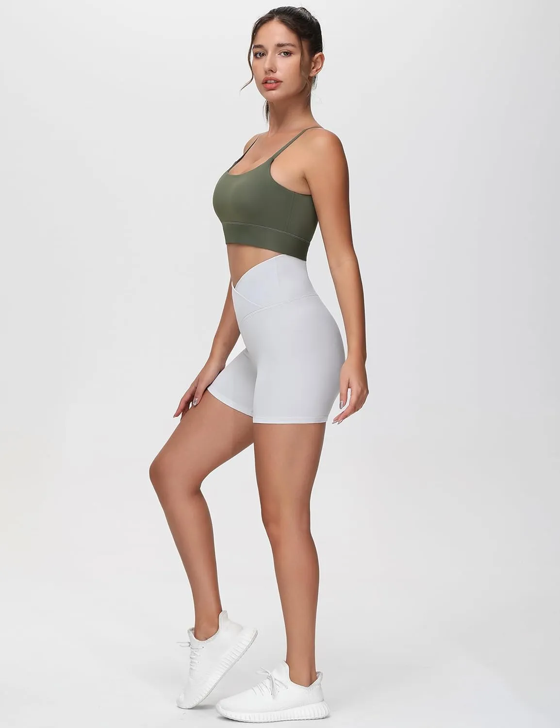 THE GYM PEOPLE Women's Adjustable Longline Sports Bras Scoop Neck Padded Wireless Workout Yoga Tops
