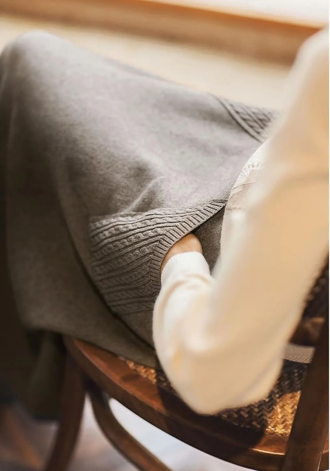 Womens Knit Midi Skirt with Pockets Elastic High Waist Pleated Skirt Fall Winter Long A Line Skirt