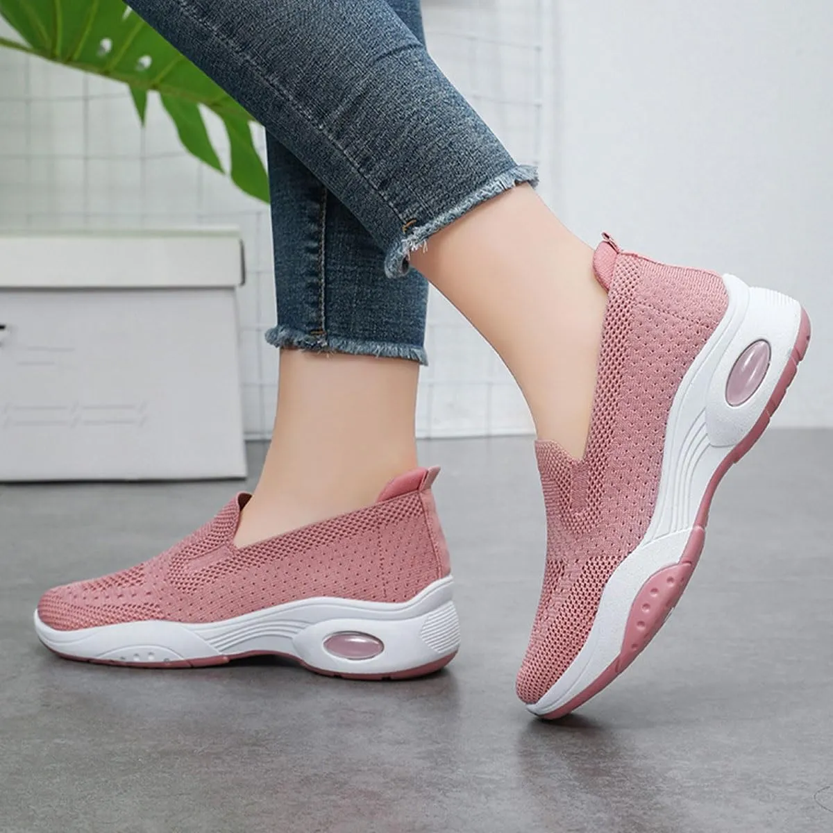 Womens Slip-on Sneakers Casual Walking Shoes Soft Sole Orthopedic Shoes Comfortable Knitted Mesh Sneakers Workout Gym Running Sneaker Pull-on Daily Shoes